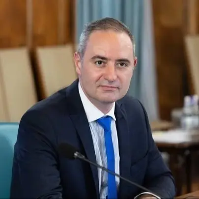 Ravion Cryptiq AI analiză investiții